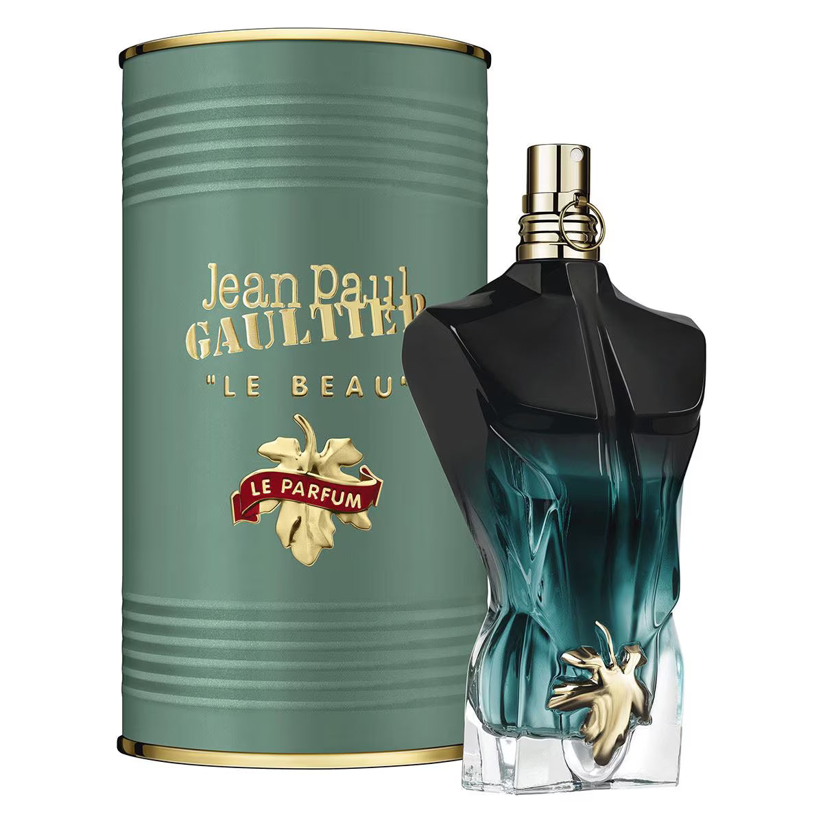 Una lata cilíndrica verde con detalles dorados y la marca JEAN PAUL GAULTIER LE BEAU 125 ML de DarlynS Perfumería y Accesorios se encuentra junto a un frasco en forma de torso masculino verde azulado y negro con un detalle de pan de oro en la cintura.